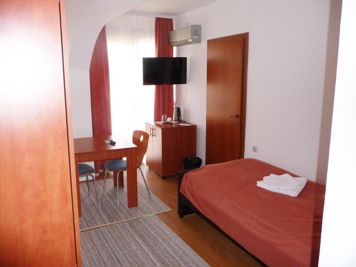 Sobe Rooms Aleksandar Nis Exterior photo
