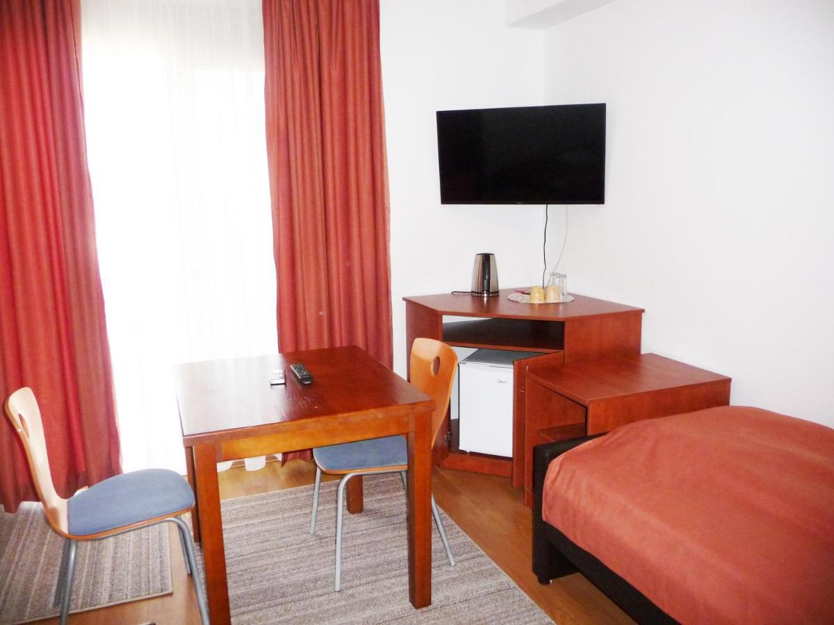 Sobe Rooms Aleksandar Nis Exterior photo