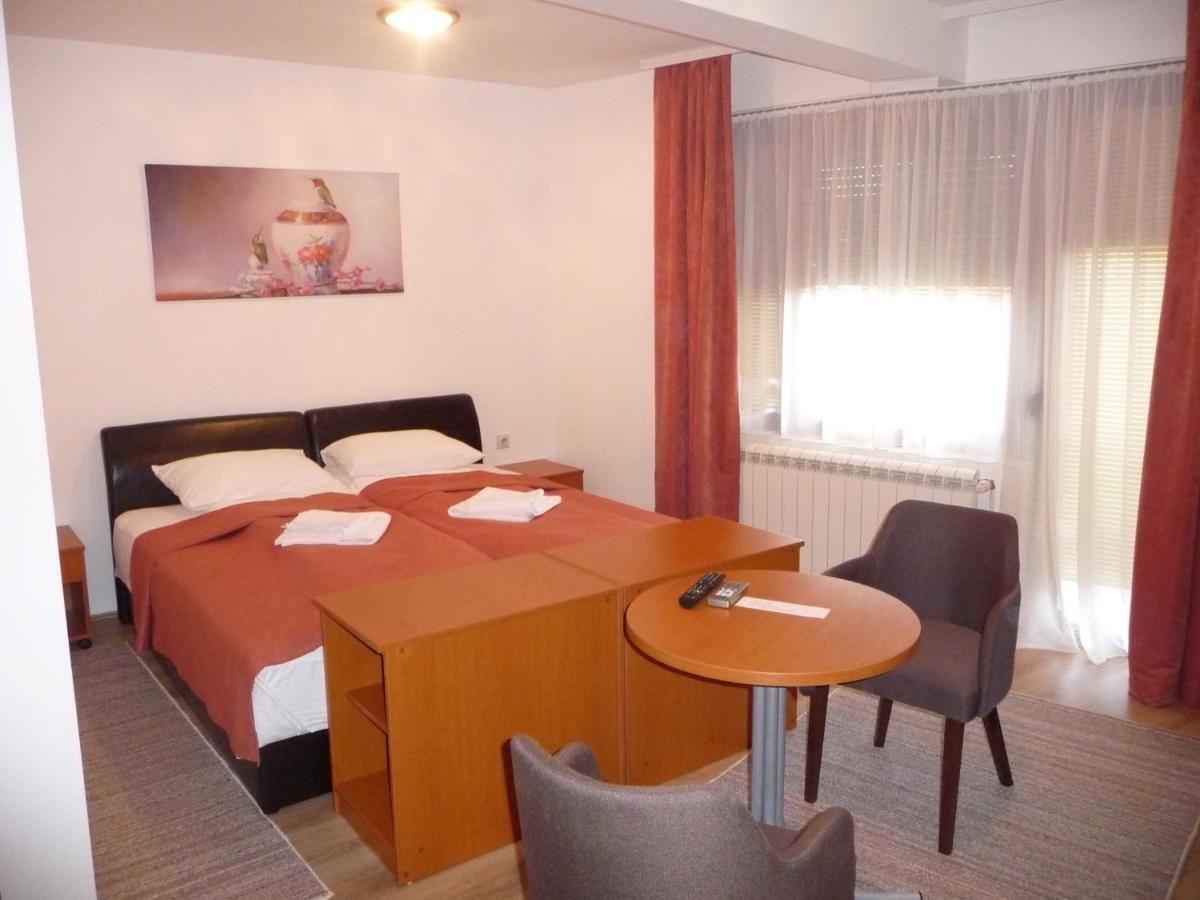 Sobe Rooms Aleksandar Nis Exterior photo